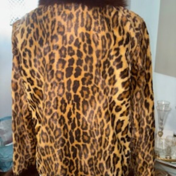 Faux Fur short jacket with fur collar & cuffs - Picture 2 of 5